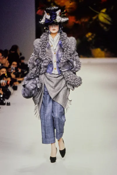 Look 23